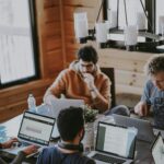 Vous êtes reconnu, parfois même indispensable… mais toujours seul.